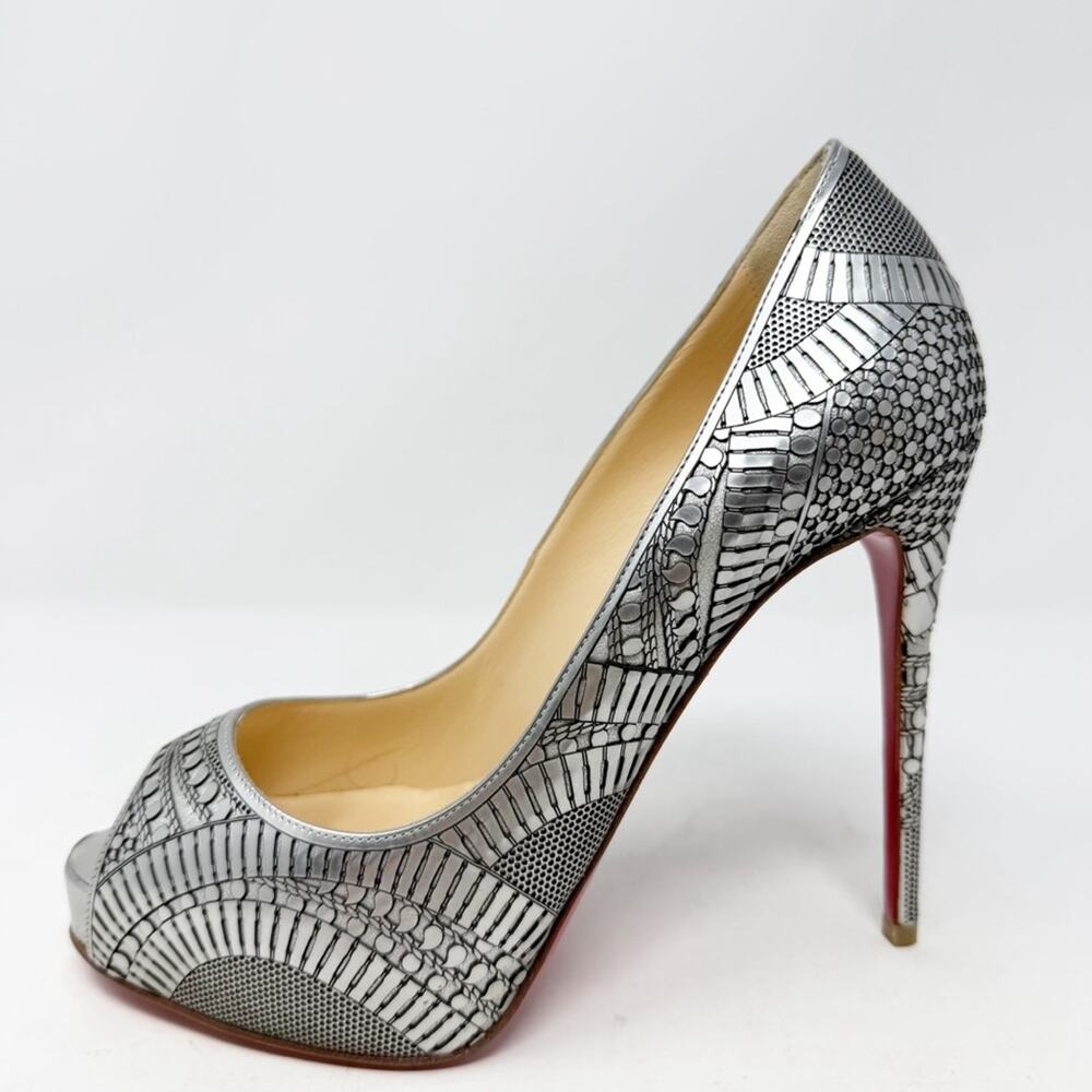 Christian Louboutin Suellena Silver Geometric Peep Toe Heels Womens Size EU 37 - Picture 8 of 10